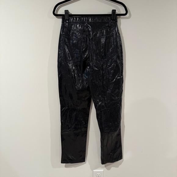 NWT ABERCROMBIE & FITCH The 90s Straight Ultra High Rise Black Faux Leather Pant - Picture 6 of 7